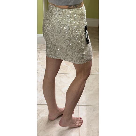 Jump Apparel short sparkly gold sequin mini skirt $54 Small festival country NWT - Picture 5 of 8